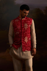 The Scarlet Voyager Set