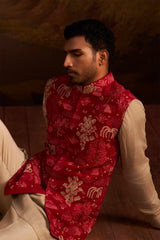 The Scarlet Voyager Set