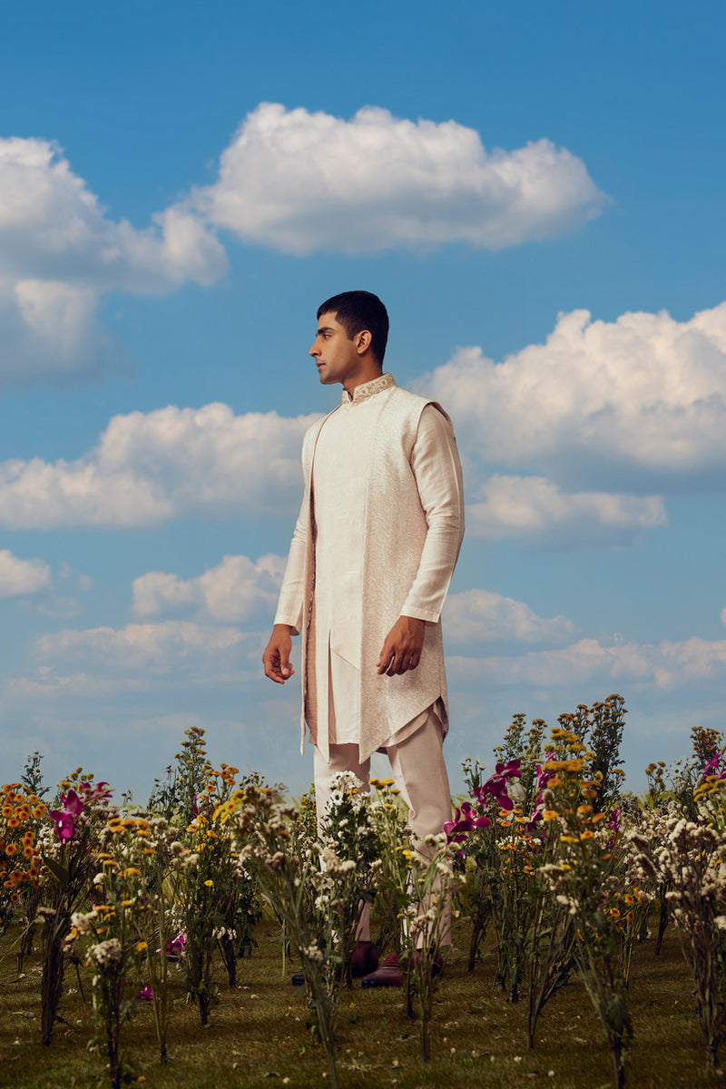 MULTI LAYER INDOWESTERN